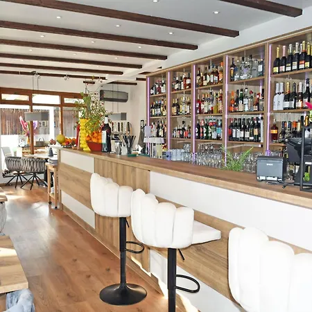 Baaber Mit Fruehstueck 호텔 *