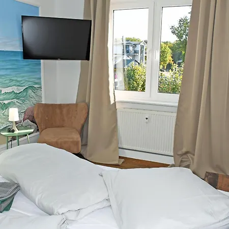 Baaber Mit Fruehstueck 호텔 바베